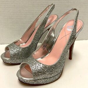 NEW Miss America Ilene Silver Sequin Slingback Heels